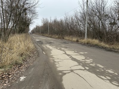 Розбита дорога у Мильцях на Полтавщині без капітального ремонту 25 років Розбита дорога у Мильцях на Полтавщині без капітального ремонту 25 років