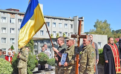 Похорон, ЗСУ, Тернопільщина, Чортків, прощання із бійцем Похорон, ЗСУ, Тернопільщина, Чортків, прощання із бійцем