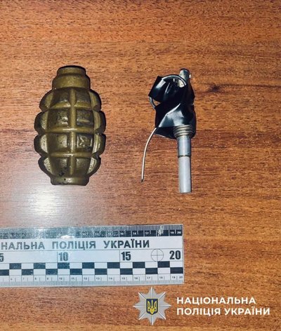 Продаж гвинтівки та набоїв: на Київщині затримали підозрюваного в збуті зброї Продаж гвинтівки та набоїв: на Київщині затримали підозрюваного в збуті зброї