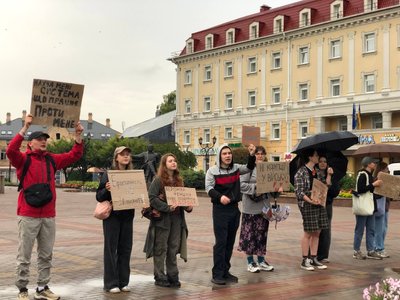 В Україні тривають протести проти відставки Федорова з посади міністра оборони: День 12