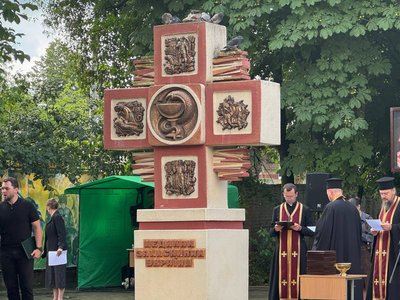 У Вінниці вшанували пам'ять полеглих медиків У Вінниці вшанували пам'ять полеглих медиків