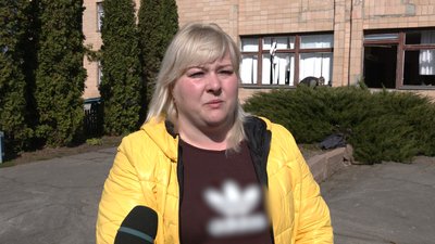 Сховалась від "шахедів" у шафі, будинок підстрибував: очевидці про атаку РФ на підприємство в Новгороді-Сіверському Сховалась від "шахедів" у шафі, будинок підстрибував: очевидці про атаку РФ на підприємство в Новгороді-Сіверському