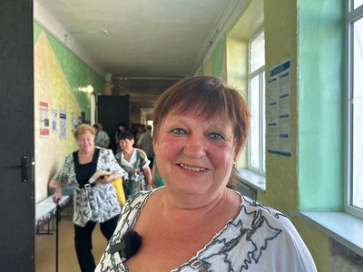 «Чотири КАБи на нас скинули. Люди рятувались через вікна»: історії евакуйованих з прифронтових громад Дніпропетровщини «Чотири КАБи на нас скинули. Люди рятувались через вікна»: історії евакуйованих з прифронтових громад Дніпропетровщини