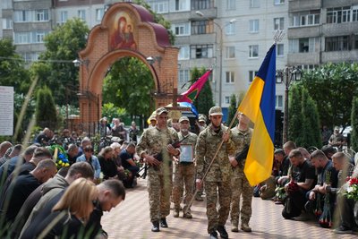 У Сумах попрощалися з 23-річним прикордонником Даніілом Барановим У Сумах попрощалися з 23-річним прикордонником Даніілом Барановим