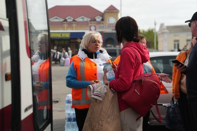 Автобус до Конотопа, далі потягом: що чекає на пасажирів комбінованого маршруту на Сумщині Автобус до Конотопа, далі потягом: що чекає на пасажирів комбінованого маршруту на Сумщині
