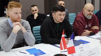 Віталій Кім під час зустрічі з Послом Франції в Україні, делегаціями Європейського інвестбанку та Королівства Данії Віталій Кім під час зустрічі з Послом Франції в Україні, делегаціями Європейського інвестбанку та Королівства Данії
