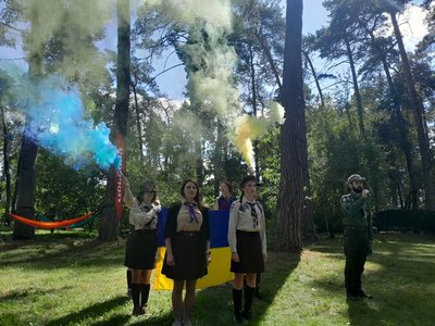 У Житомирі відкрили новий пластовий рік: зібралися близько 200 пластунів та їхніх рідних У Житомирі відкрили новий пластовий рік: зібралися близько 200 пластунів та їхніх рідних