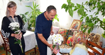 "Має дванадцять правнуків і праправнука": Жителька Тернопільщини відзначила сторіччя "Має дванадцять правнуків і праправнука": Жителька Тернопільщини відзначила сторіччя