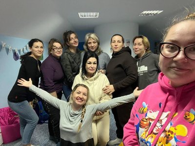Мітинги опору, виїзд з окупації, зникнення батька: історія переселенки з Херсона Мітинги опору, виїзд з окупації, зникнення батька: історія переселенки з Херсона