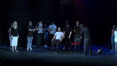 «Ми не знали, чи можна повертатися туди чи ні»: після дворічної перерви виставу «Гамлет» відновлюють у театрі Рівного «Ми не знали, чи можна повертатися туди чи ні»: після дворічної перерви виставу «Гамлет» відновлюють у театрі Рівного