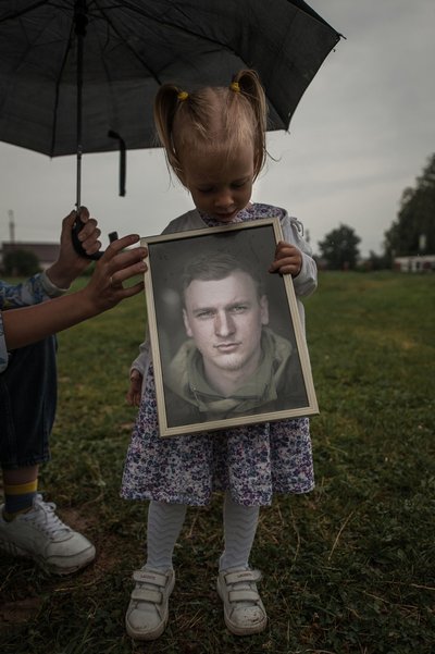Воювати треба не за землю, а за Батьківщину – пам'яті Героя України Андрія Верхогляда Воювати треба не за землю, а за Батьківщину – пам'яті Героя України Андрія Верхогляда