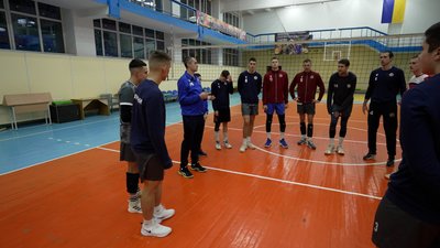 Ризикують втратити гравців через нестачу фінансування: чернігівський волейбольний клуб "Буревісник-ШВСМ" шукає спонсорів Ризикують втратити гравців через нестачу фінансування: чернігівський волейбольний клуб "Буревісник-ШВСМ" шукає спонсорів