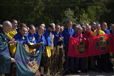 “Нарешті це закінчилося”: через два з половиною роки полону додому повернувся роменчанин Вячеслав Горян “Нарешті це закінчилося”: через два з половиною роки полону додому повернувся роменчанин Вячеслав Горян