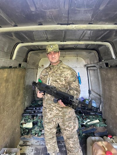 "Склом посікло ноги". Ветеран ЗСУ про удар по полігону та повернення до викладацької роботи "Склом посікло ноги". Ветеран ЗСУ про удар по полігону та повернення до викладацької роботи