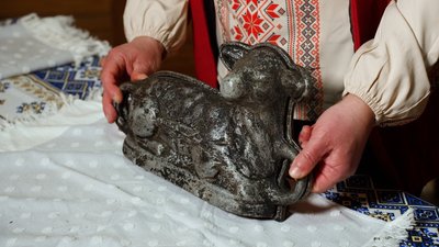 Як випікають на Рівненщині великоднього баранця — автентичну страву чеських поселенців Як випікають на Рівненщині великоднього баранця — автентичну страву чеських поселенців