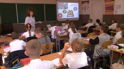 "Життя у двох рюкзаках": як працюють у Черкасах вчителі-переселенці "Життя у двох рюкзаках": як працюють у Черкасах вчителі-переселенці