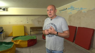 Роман Марабян в укритті центру "Гіппократ" Роман Марабян в укритті центру "Гіппократ"