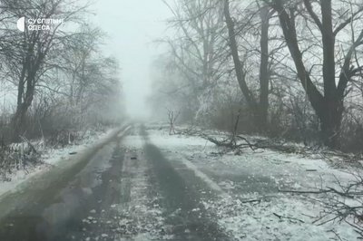 Без світла, води та звʼязку: як жителі на Одещині переживають наслідки негоди Без світла, води та звʼязку: як жителі на Одещині переживають наслідки негоди