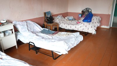 Прихисток, Олеша, шелтер, Івано-Франківщина, ліжка Прихисток, Олеша, шелтер, Івано-Франківщина, ліжка