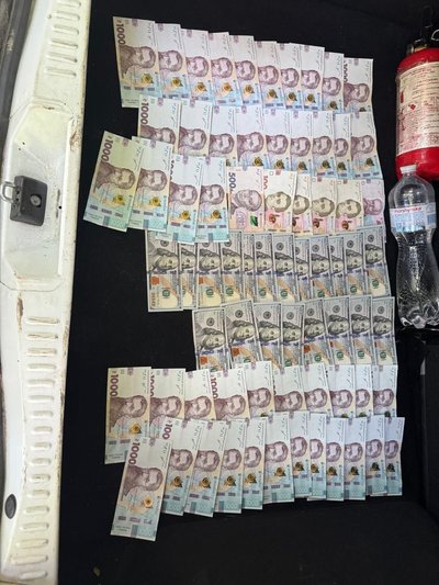 Під виглядом військових намагались потрапити за кордон: на Одещині затримали чотирьох чоловіків Під виглядом військових намагались потрапити за кордон: на Одещині затримали чотирьох чоловіків