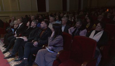презентація, зал, глядачі презентація, зал, глядачі