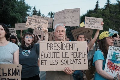 У Києві та регіонах пʼятий день протестують проти відставки Федорова У Києві та регіонах пʼятий день протестують проти відставки Федорова