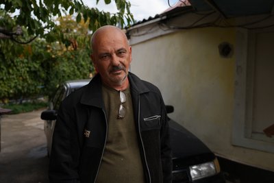 "20 років будували – тепер треба кидати все". Репортаж з Покровського на Дніпропетровщині, що за 14 км від лінії фронту "20 років будували – тепер треба кидати все". Репортаж з Покровського на Дніпропетровщині, що за 14 км від лінії фронту