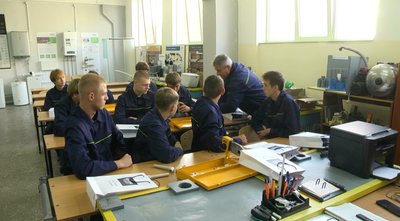 Учнів закладу навчають працювати із сантехнічним обладнанням, жовтень 2026 року, Хмельницький Учнів закладу навчають працювати із сантехнічним обладнанням, жовтень 2026 року, Хмельницький