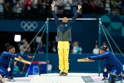 є важливіші речі ніж медалі на Олімпіаді є важливіші речі ніж медалі на Олімпіаді