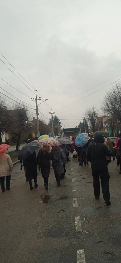 "Батько ховає третього сина": на Черкащині попрощалися із загиблим на Харківщині воїном "Батько ховає третього сина": на Черкащині попрощалися із загиблим на Харківщині воїном