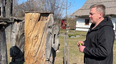 У музей на Рівненщині передали 100 річну бортю: у чому унікальність експонату