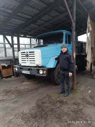 На Полтавщині у Зінькові чоловік змайстрував сани з двигуном На Полтавщині у Зінькові чоловік змайстрував сани з двигуном