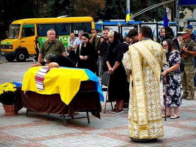 З добровольцем Анатолієм Міркевичем попрощалися у Рівному З добровольцем Анатолієм Міркевичем попрощалися у Рівному