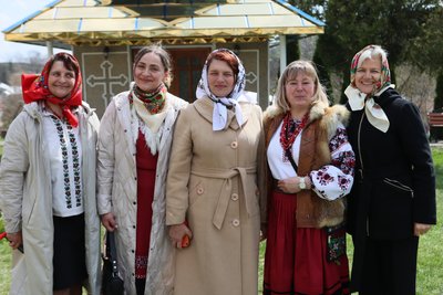 Жінки, гаївки, Івано-Франківщина, село Чортовець Жінки, гаївки, Івано-Франківщина, село Чортовець