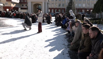 Лучани попрощалися з полеглими на війні Андрієм Серганчуком і Владиславом Петруком Лучани попрощалися з полеглими на війні Андрієм Серганчуком і Владиславом Петруком