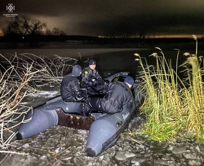 На Київщині тіло зниклого хлопчика знайшли під кригою На Київщині тіло зниклого хлопчика знайшли під кригою