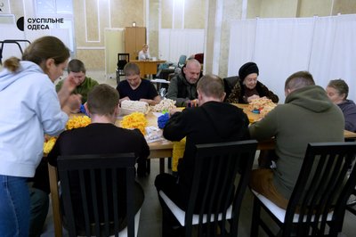 Пледи і шкарпетки від військових: як захисники України в Одесі адаптуються після поранень Пледи і шкарпетки від військових: як захисники України в Одесі адаптуються після поранень