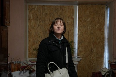 Коли в сумській п’ятиповерхівці, пошкодженій “шахедом”, закриють діру в даху Коли в сумській п’ятиповерхівці, пошкодженій “шахедом”, закриють діру в даху