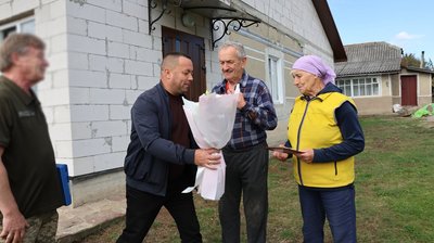 Кошеля Микола, звільнений з полону, батьки захисника Кошеля Микола, звільнений з полону, батьки захисника