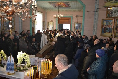 Василь Дзюбик, похорон, прощання в церкві Василь Дзюбик, похорон, прощання в церкві