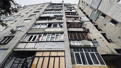 «Усе посікло склом»: у Кропивницькому прийняли 287 заяв про пошкодження майна внаслідок обстрілу РФ «Усе посікло склом»: у Кропивницькому прийняли 287 заяв про пошкодження майна внаслідок обстрілу РФ