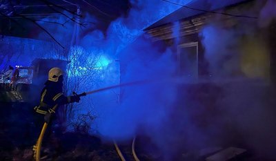 У Кам’янці-Подільському під час пожежі у приватному житловому будинку загинула 54-річна жінка