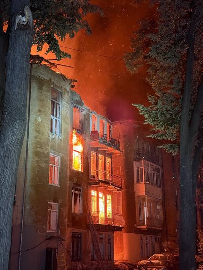 В Одесі пролунали вибухи: місто атакували російські БпЛА В Одесі пролунали вибухи: місто атакували російські БпЛА