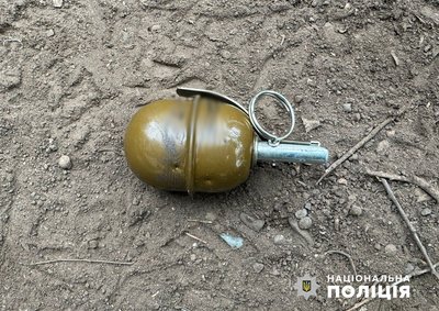 У Чернівцях затримали чоловіка, який вистрілив у повітря на вулиці У Чернівцях затримали чоловіка, який вистрілив у повітря на вулиці