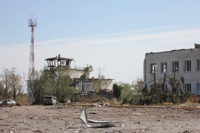 Бої за Луганський аеропорт: роковини відходу українських військ і хроніка оборони летовища