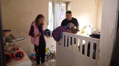 "Будинок це наше спільне сімейне серце". Армія РФ знищила оселю журналістки з Дніпра Ірини Стрижки "Будинок це наше спільне сімейне серце". Армія РФ знищила оселю журналістки з Дніпра Ірини Стрижки