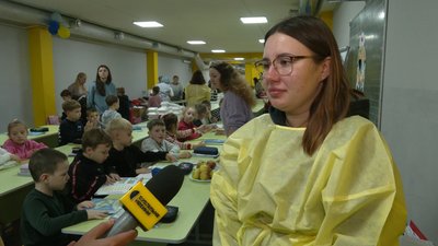 «Діти просять суші»: як в одній зі шкіл Чернігова запросили батьків скуштувати страви зі шкільного меню «Діти просять суші»: як в одній зі шкіл Чернігова запросили батьків скуштувати страви зі шкільного меню