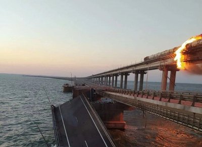 8 років Кримському мосту: як Україна атакувала стратегічний об'єкт окупантів 8 років Кримському мосту: як Україна атакувала стратегічний об'єкт окупантів