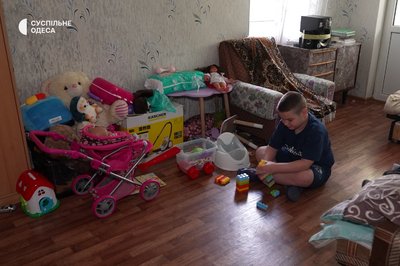"Він в ту ніч подорослішав": історія 9-річного Семена, який після атаки РФ залишився без мами "Він в ту ніч подорослішав": історія 9-річного Семена, який після атаки РФ залишився без мами