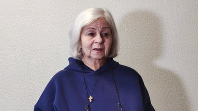 Родини з Луганщини вшанували пам’ять загиблі сини мати загиблого військовослужбовця Віра Пожидаєва Дніпро 19 листопада 2024 рік Родини з Луганщини вшанували пам’ять загиблі сини мати загиблого військовослужбовця Віра Пожидаєва Дніпро 19 листопада 2024 рік